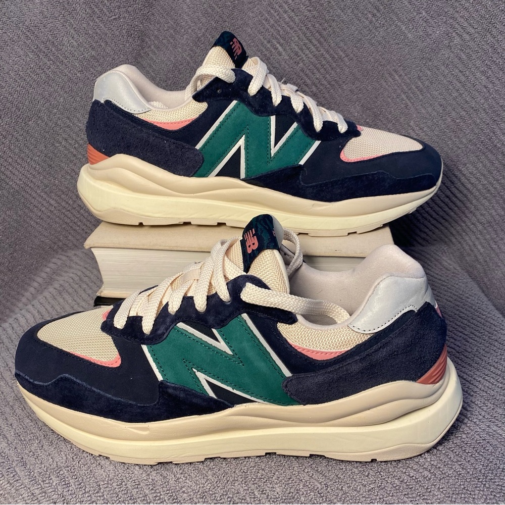 NWT New Balance 57/40 Lunar New Year Eclipse